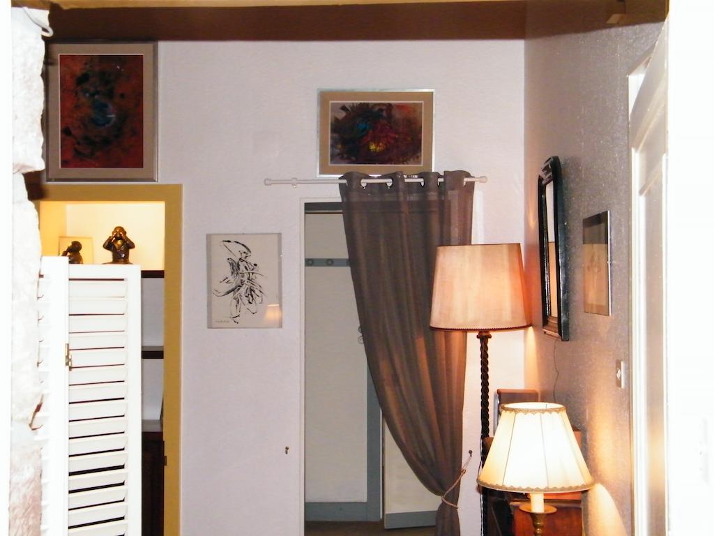 Villa Des Capucins Luxeuil-les-Bains Rom bilde