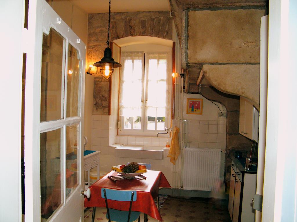 Villa Des Capucins Luxeuil-les-Bains Rom bilde